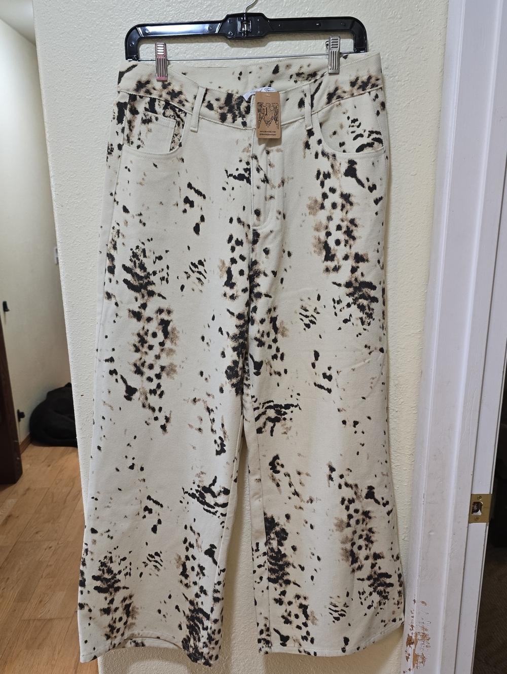 Cow Spot-Print Wide Leg Jeans - Picture 1 of 4